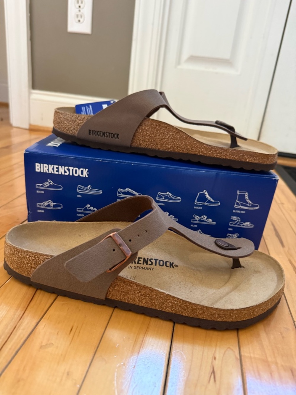 Birkenstock Gizeh Brown Mocca EU 44 New with Box Regular Fit Mens 11 Women 13.5